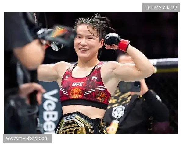 国外权威杂志预测2026年UFC冠军：张伟丽回归草量级夺冠